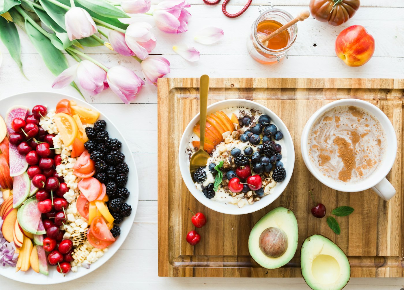 Table de petit-déjeuner matinale et équilibrée